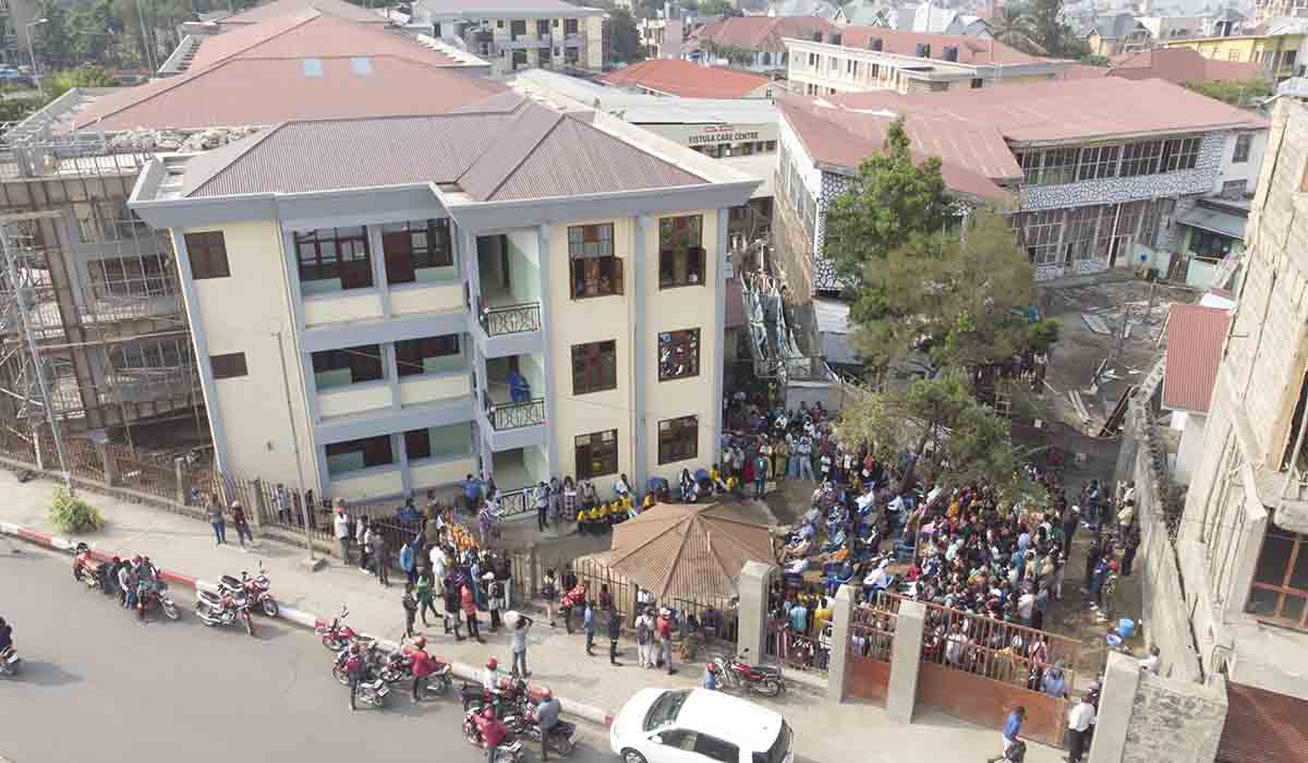 CÃ©rÃ©monie de dÃ©dicace du bÃ¢timent SantÃ© Communautaire