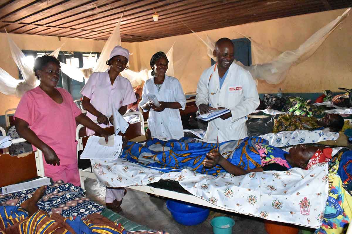 Chirurgie rÃ©paratrice gratuite pour la femme du Maniema : 200 patientes dÃ©livrÃ©es des fistules et prolapsus gÃ©nitaux.