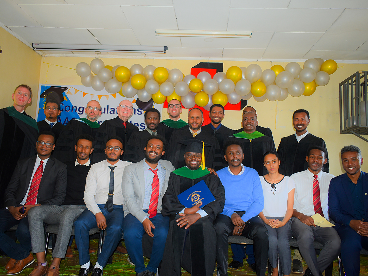 Dr Jacques FADHILI rejoint lâ€™Ã©quipe des mÃ©decins spÃ©cialistes de lâ€™HÃ´pital HEAL Africa : des efforts rÃ©compensÃ©s