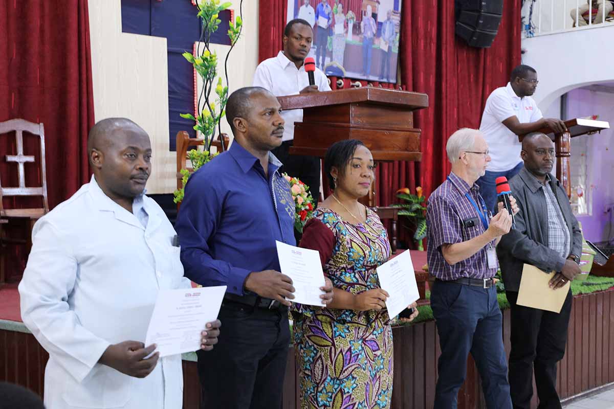 HEAL Africa, Formation et Recherche : 3 mÃ©decins formÃ©s en chirurgie de base