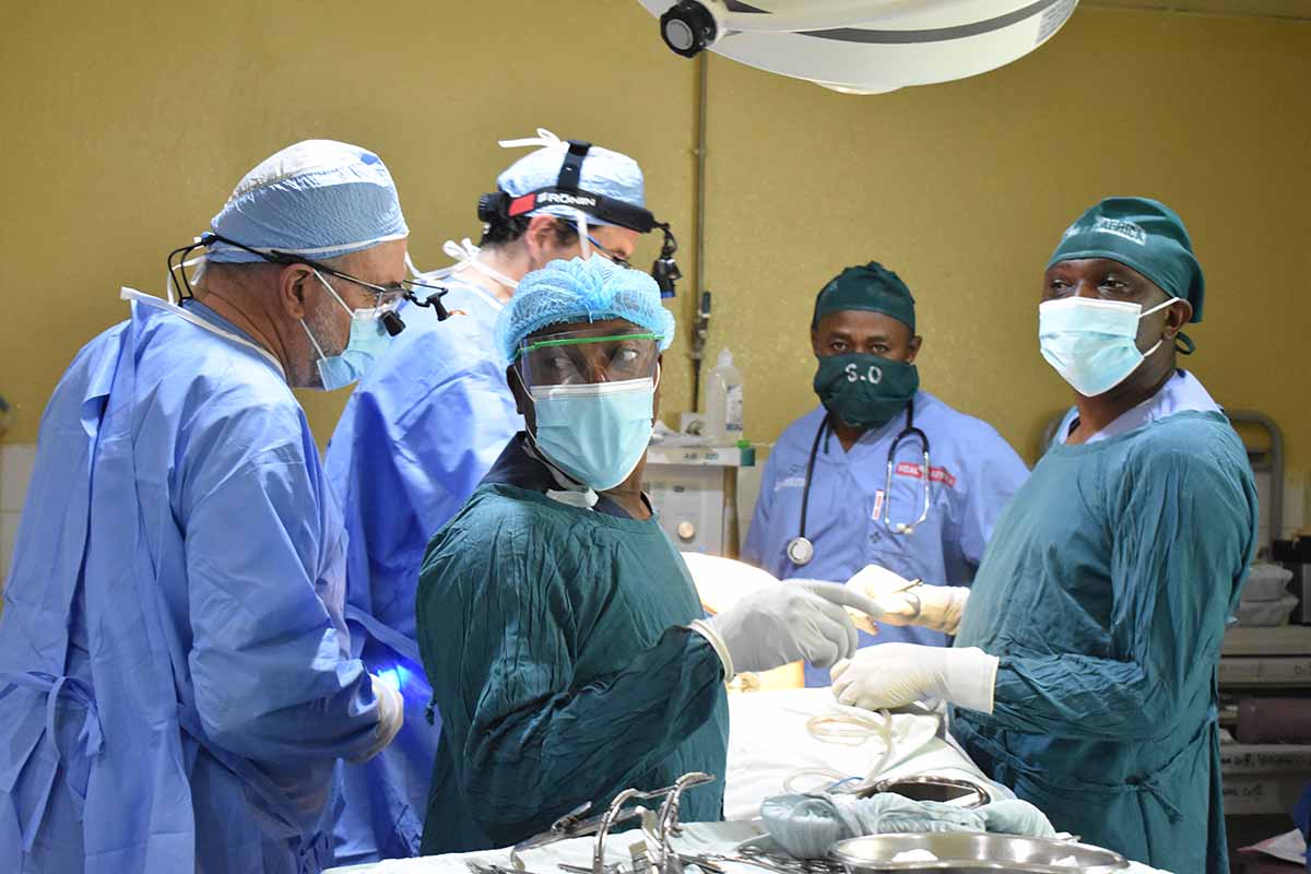 Une Campagne de Chirurgie Générale Réussie : L’Hôpital HEAL Africa au Service de la Population de Goma