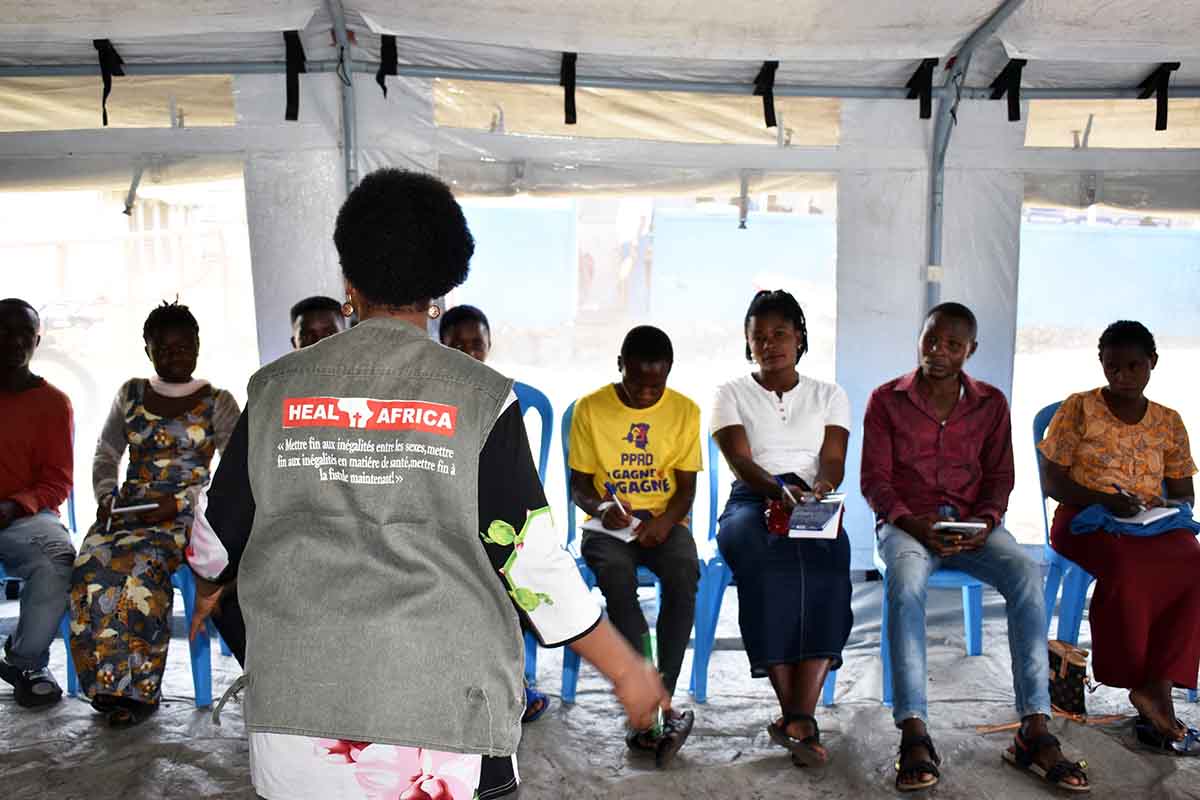 Prévenir les actes d’Exploitation, Abus et Harcèlement sexuels dans les camps des déplacés : une mission cruciale