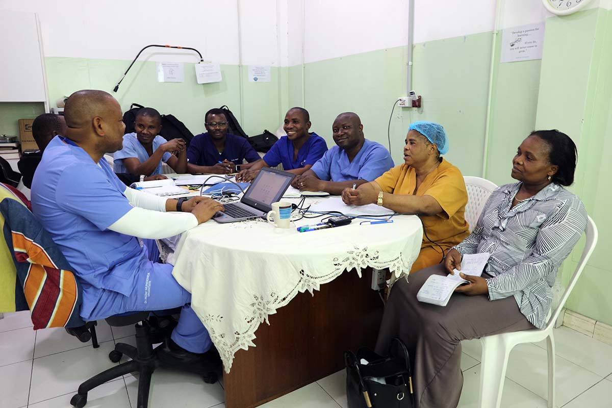 HEAL Africa forme 9 autres prestataires en Soins d’Urgence Cliniques pour sauver plus de vies en RDC