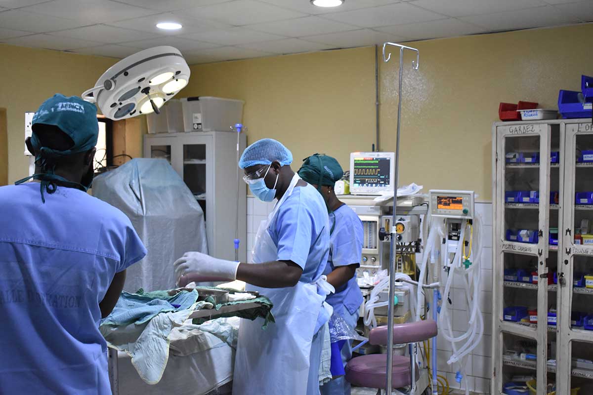 HEAL Africa - Smile Train : Un Partenariat qui Répend le Sourire grâce à la Chirurgie Spécialisée