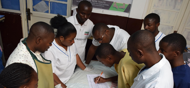 Avant les séances pratiques - Cascade HEAL Africa